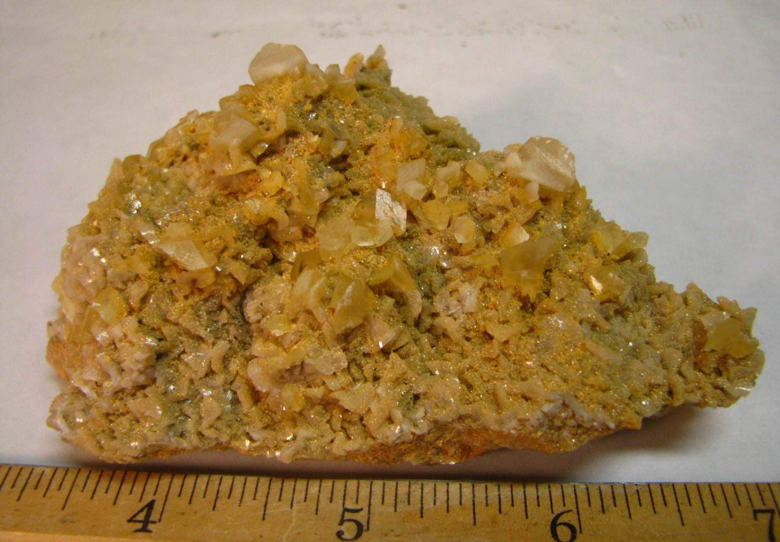1/2lb 4x3x2inchs CALCITE CRYSTALS ON DOLOMITE WAYNE CO. MISSOURI USA #296