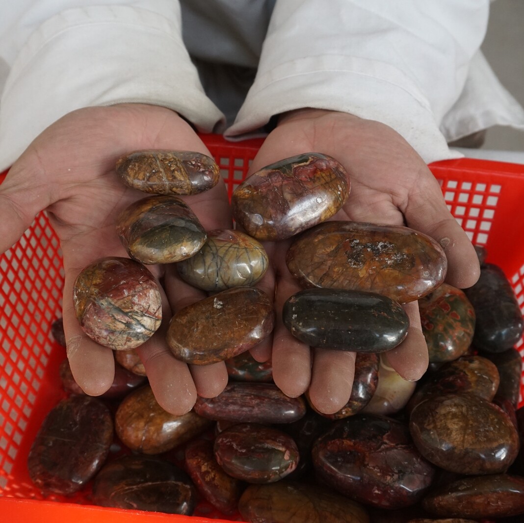 12 Pieces 1kg Cherry Creek Jasper Picasso Crystal Tumbled Palm Stone Healing