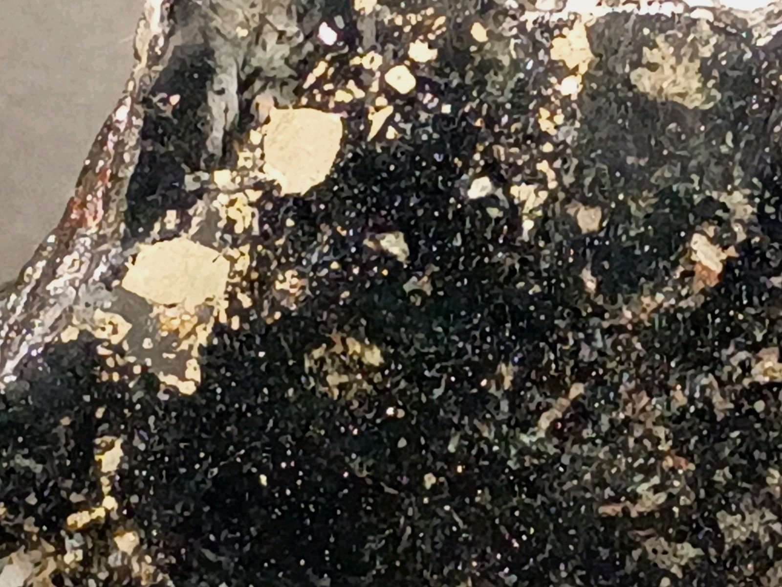 1420g Pilot Knob MO Amphibole Quartz Pyrite Magnetite Specularite Polished