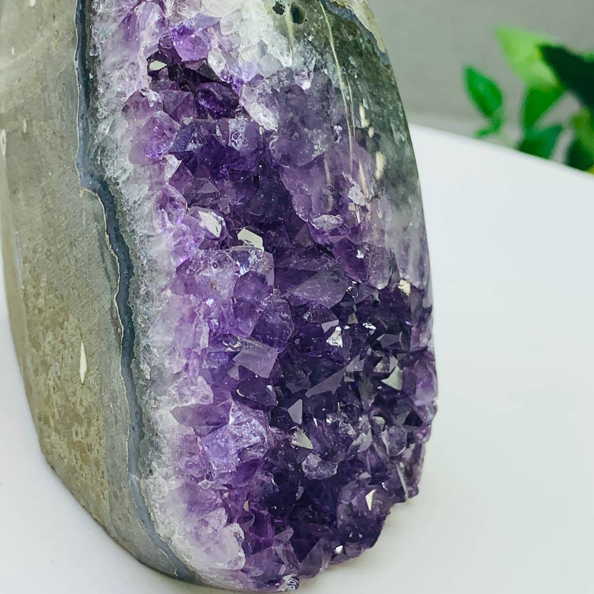 633g Natural Amethyst Geode Mineral Specimen Crystal Quartz Energy Decoration