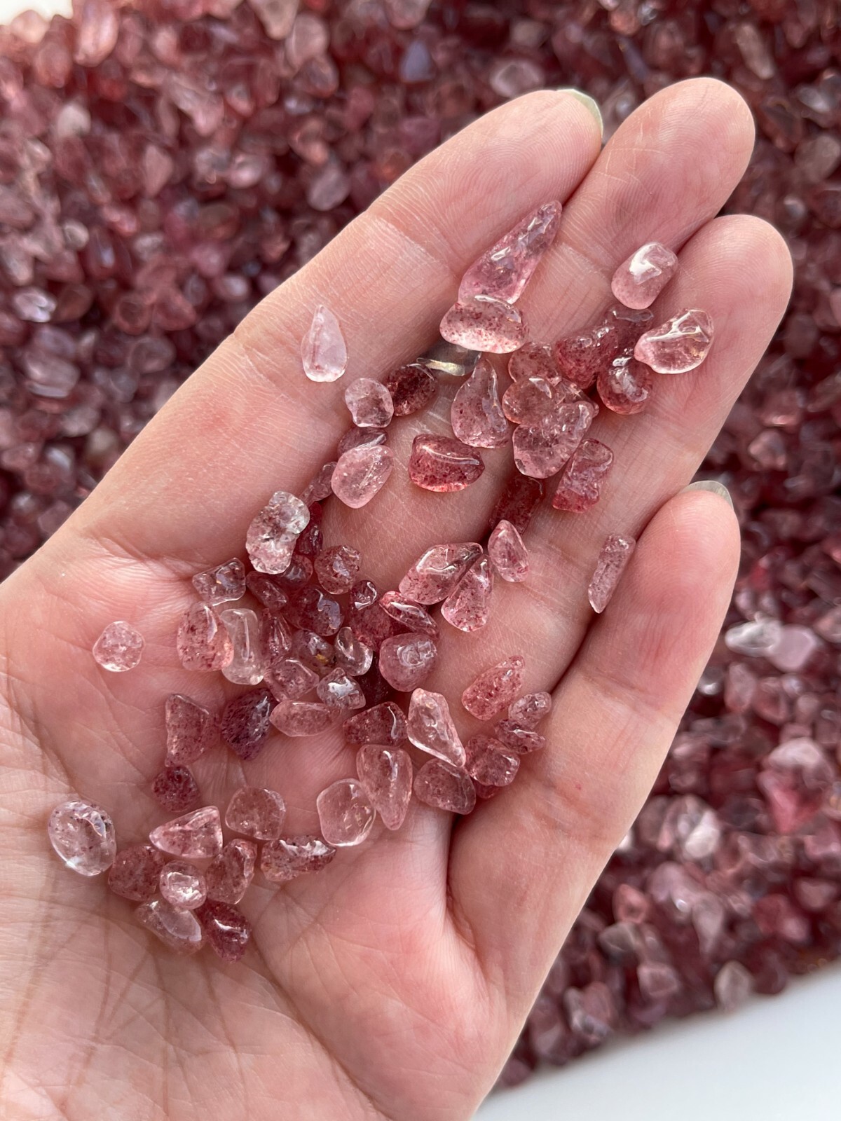 Grade A++ Strawberry Quartz Semi Tumbled Gemstone Mini Chips 4 – 8 mm, Bulk Lot