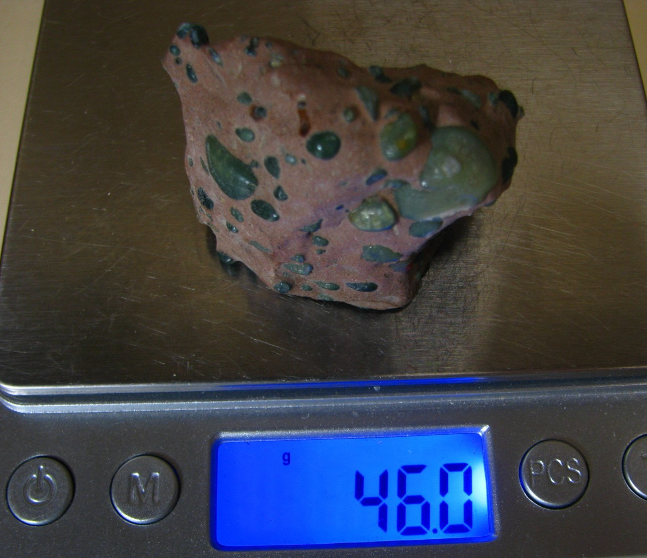 OVER 50 GREEN JADE PIECES IN BROWN MATRIX 46g 1.88×1.3×1.1in JIANGSU CHINA #216