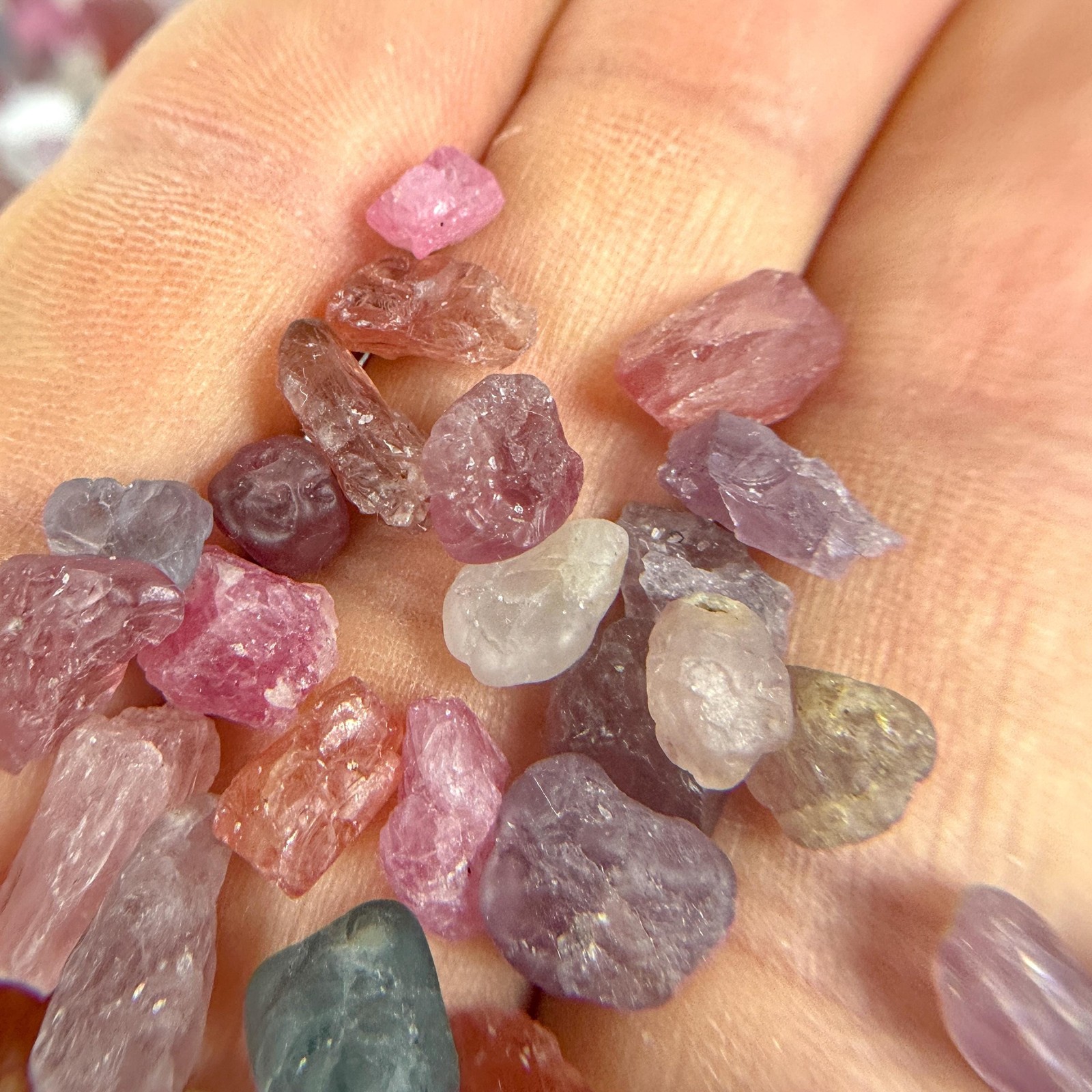 Rough Spinel Stone / Passion / Energy / Power / Protection