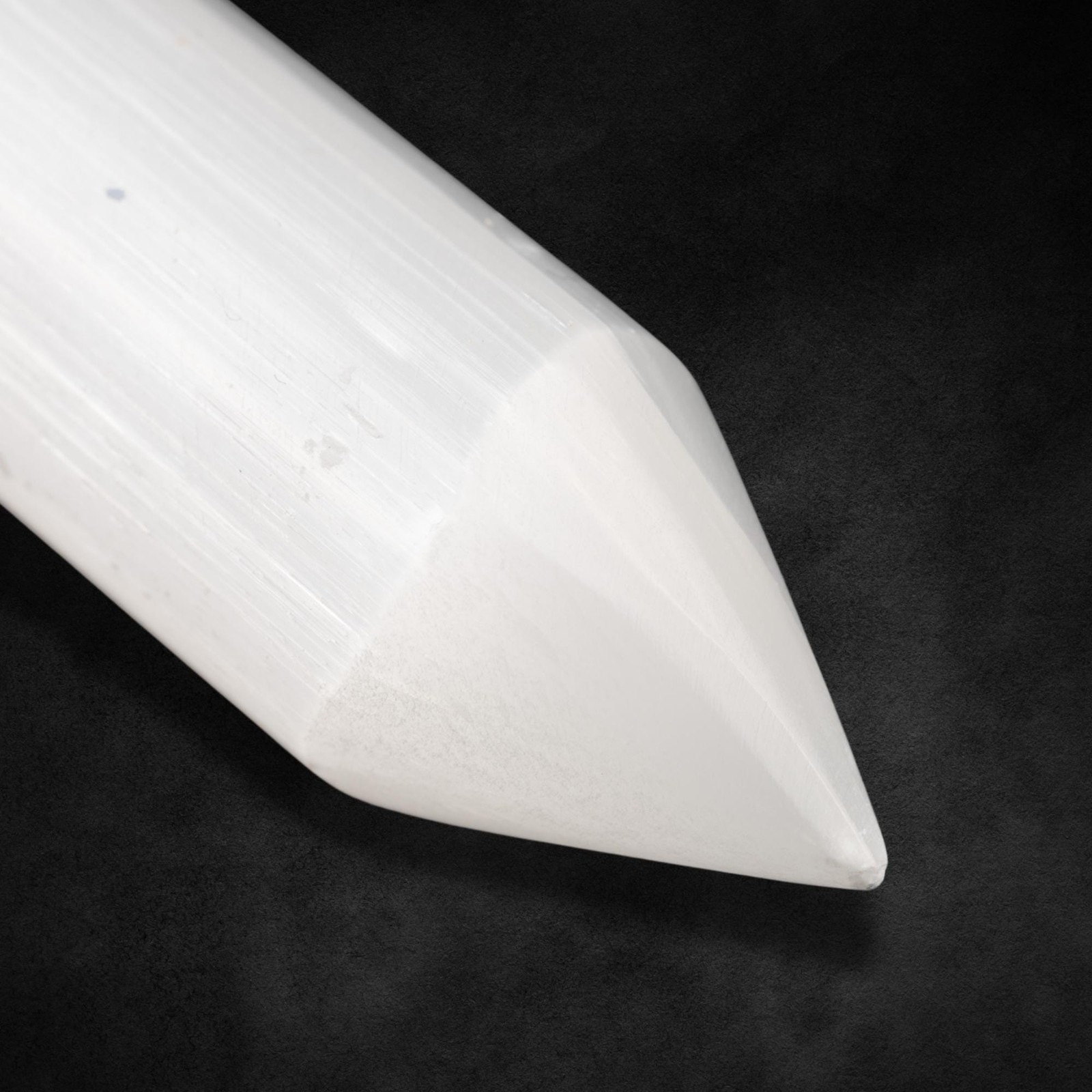 Selenite Crystal Wand, 5-6″ Polished Selenite Massage Wand for Energy