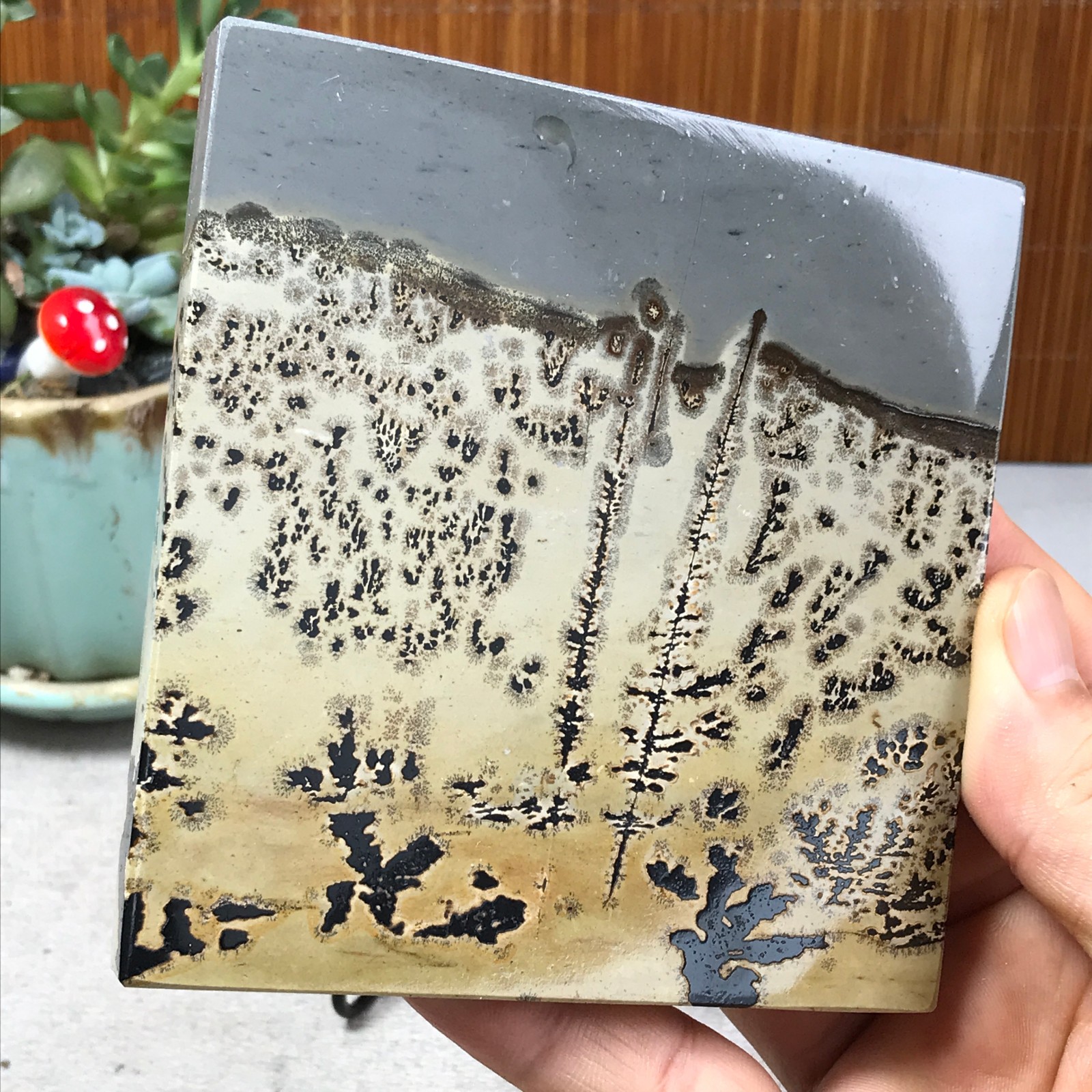231g Natural Chinese painting stone crystal ornaments for home decoration A6865