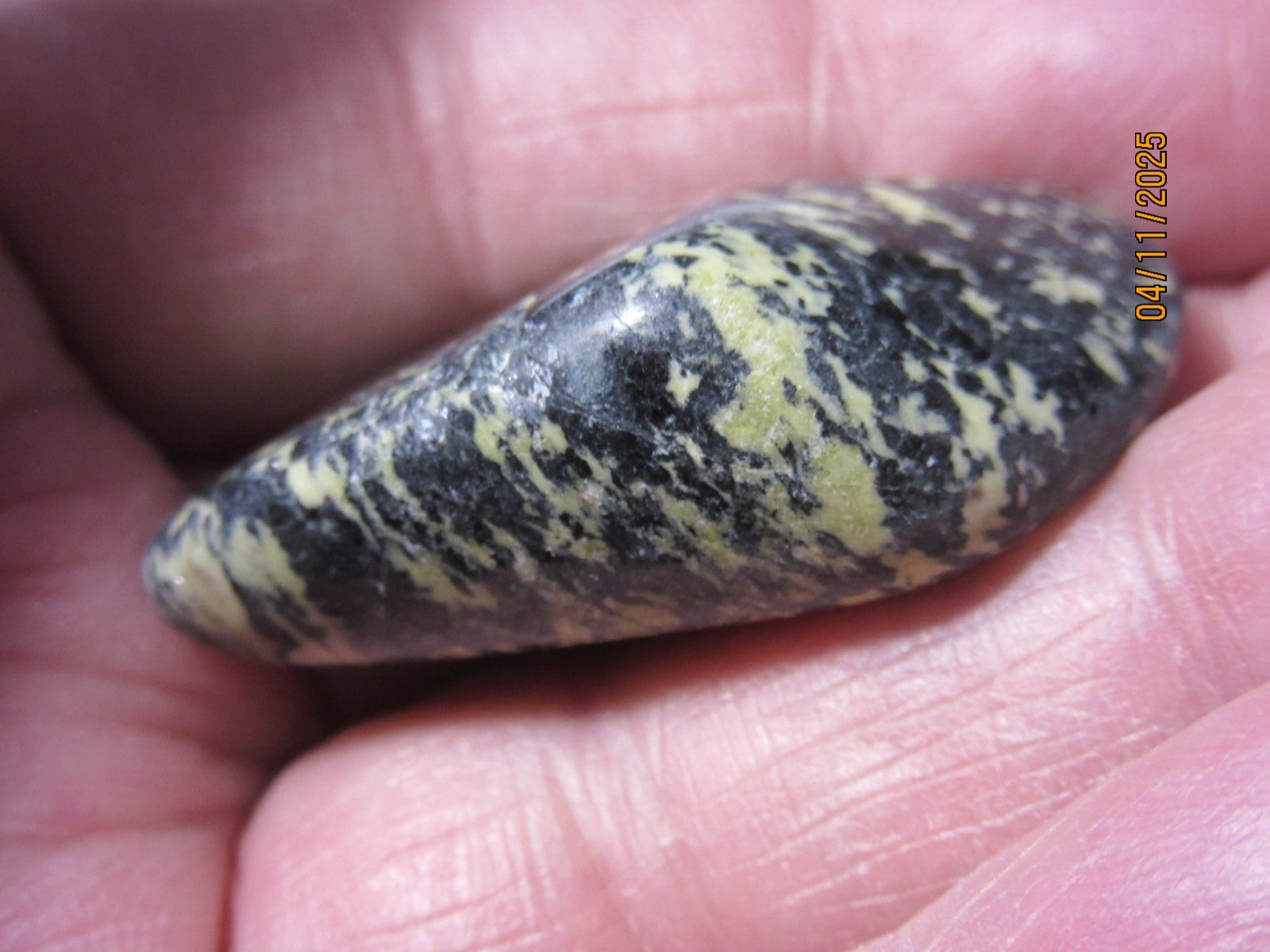 Speckled Green 1 5/8″ Epidote Tumbled N. Carolina Collectible SGETNC-97