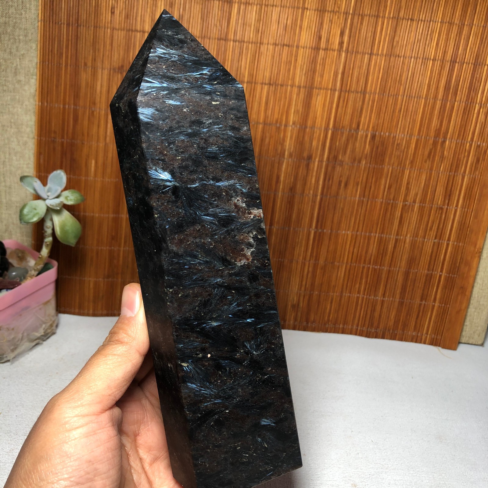 1.13kg Natural Fireworks Stone Crystal Wand Point Healing free standing A2282