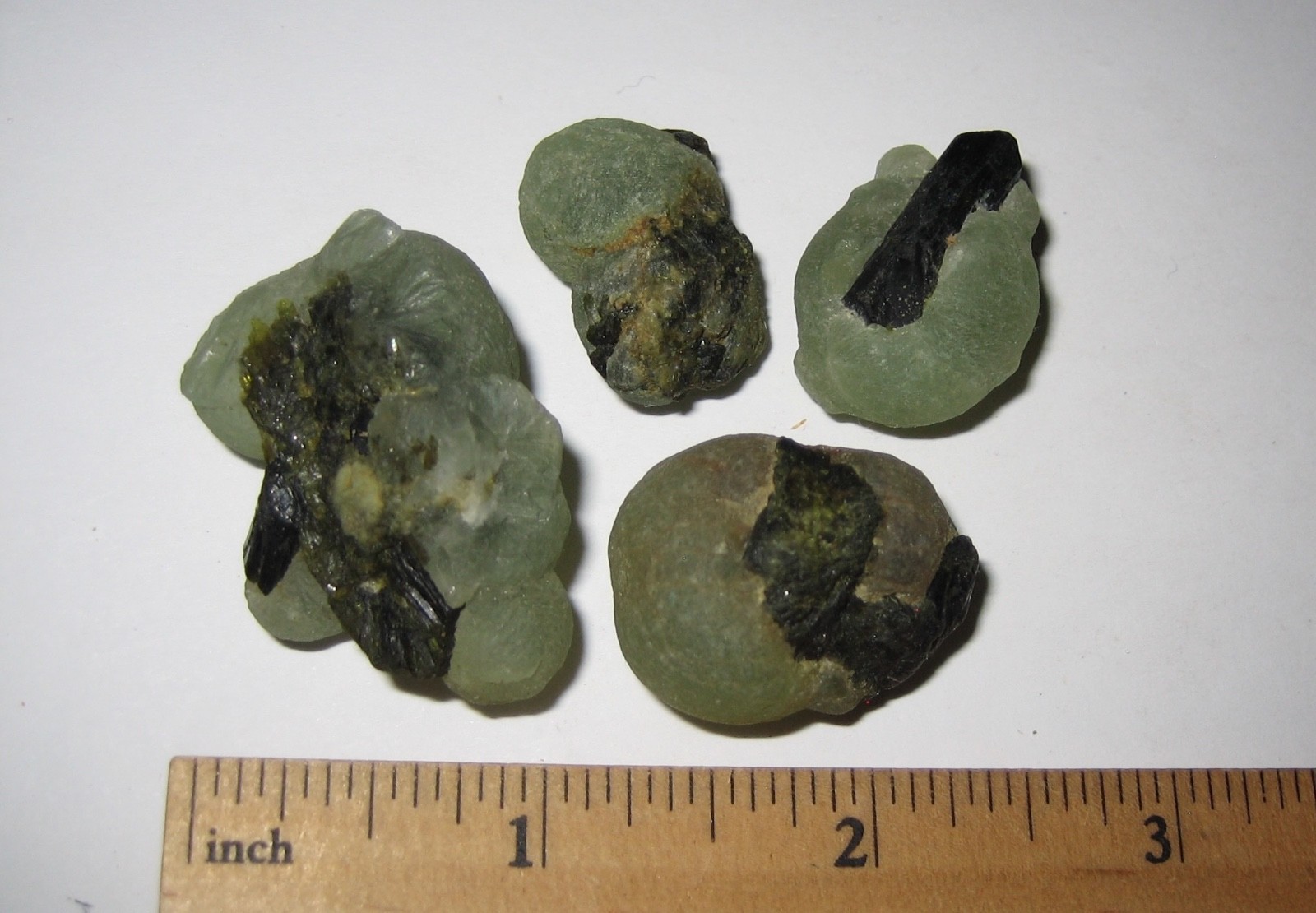 4 NATURAL 1″- 1.5″ PREHNITE & EPIDOTE CRYSTAL MINERAL CLUSTERS MALI 71.9grams *1