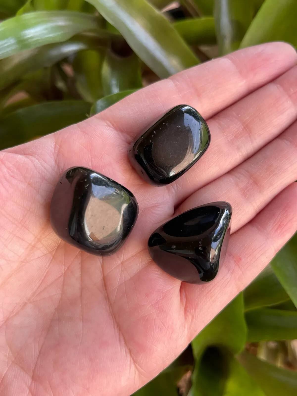 Black Obsidian Tumbled Stones, 0.75-1 Inch Tumbled Black Obsidian Stone,Bulk lot