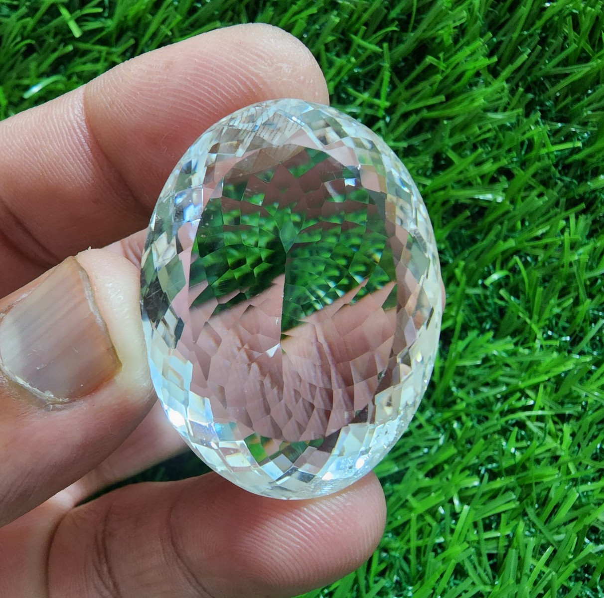 Loose faceted gemstone in huge transparent white quartz, 100…