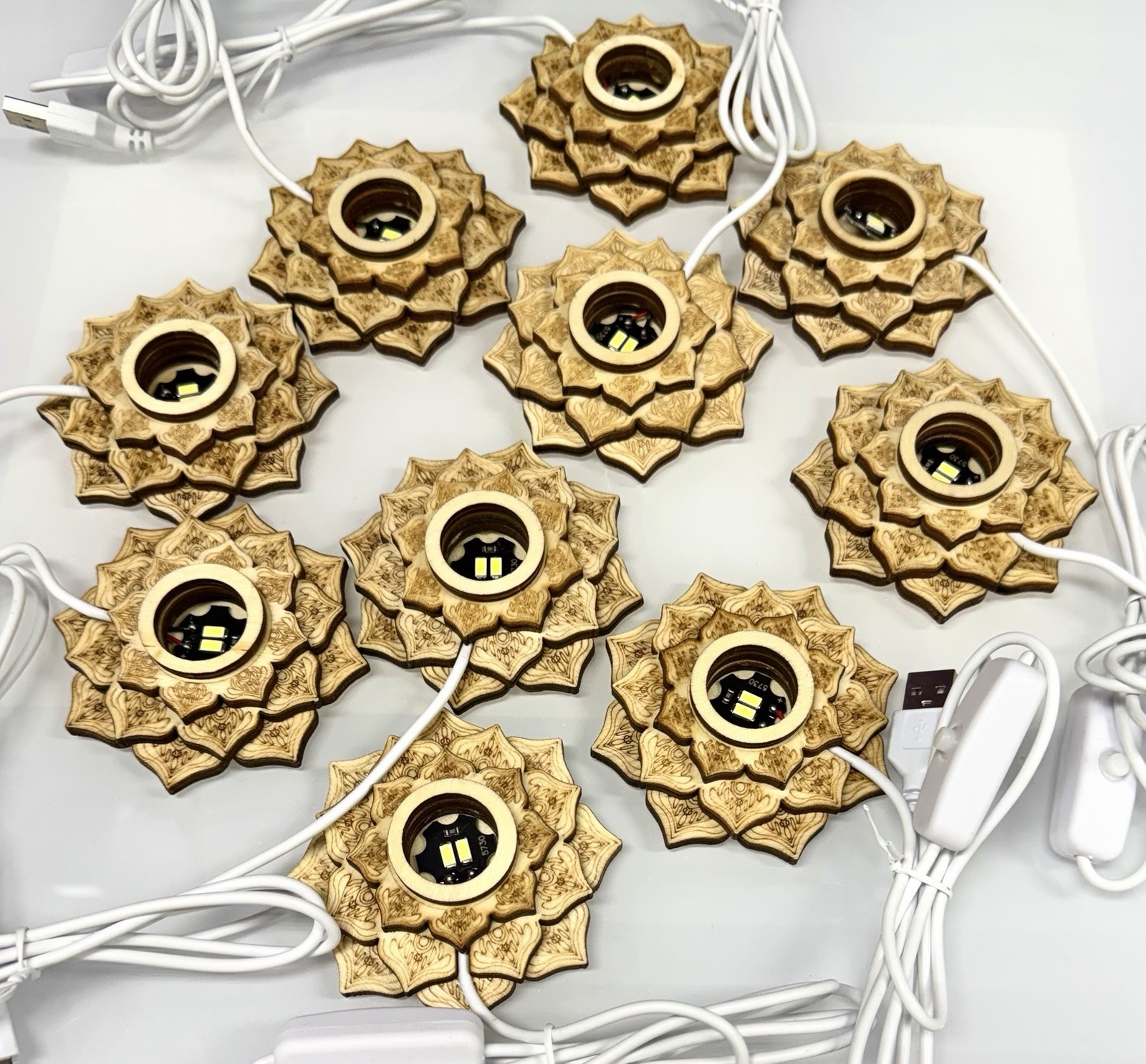 Wholesale Lot 10Pcs USB powered Wooden LED Light Stand 10cm