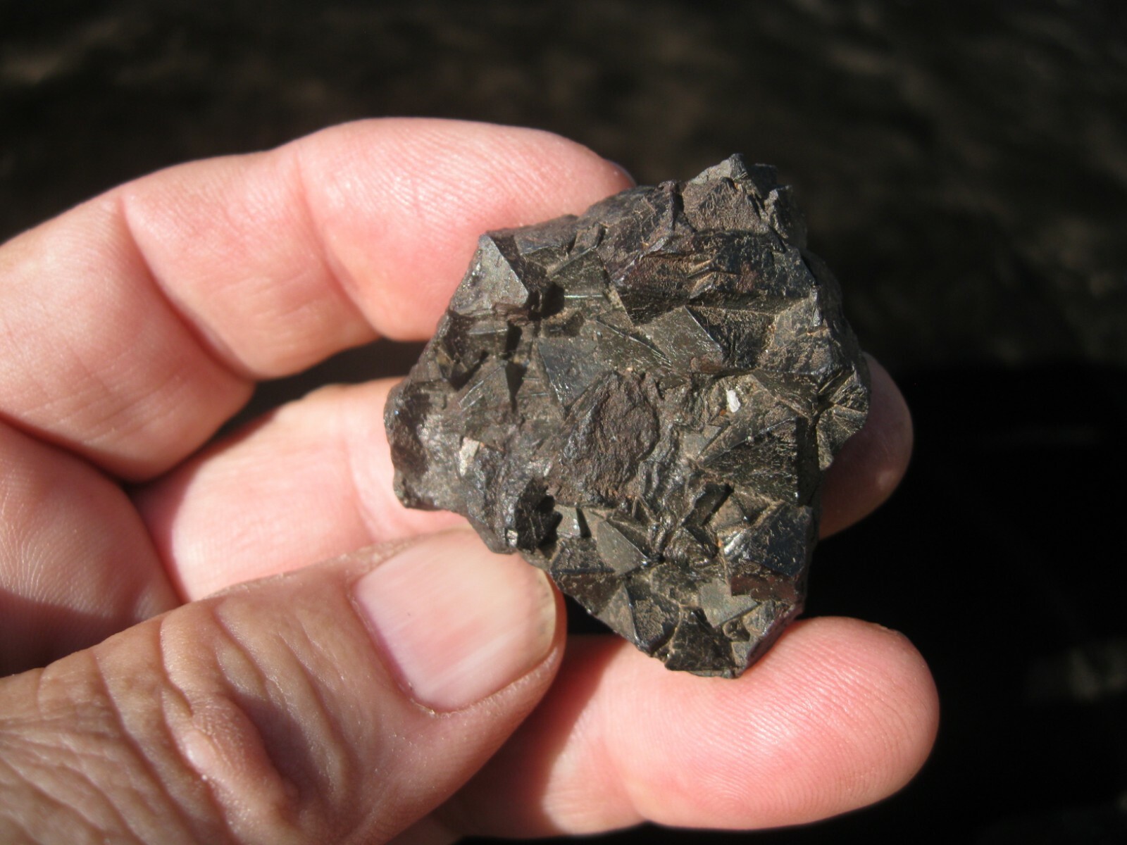 MAGNETITE, mineral, crystal 1 3/4 x 1 1/2 x 1/2″