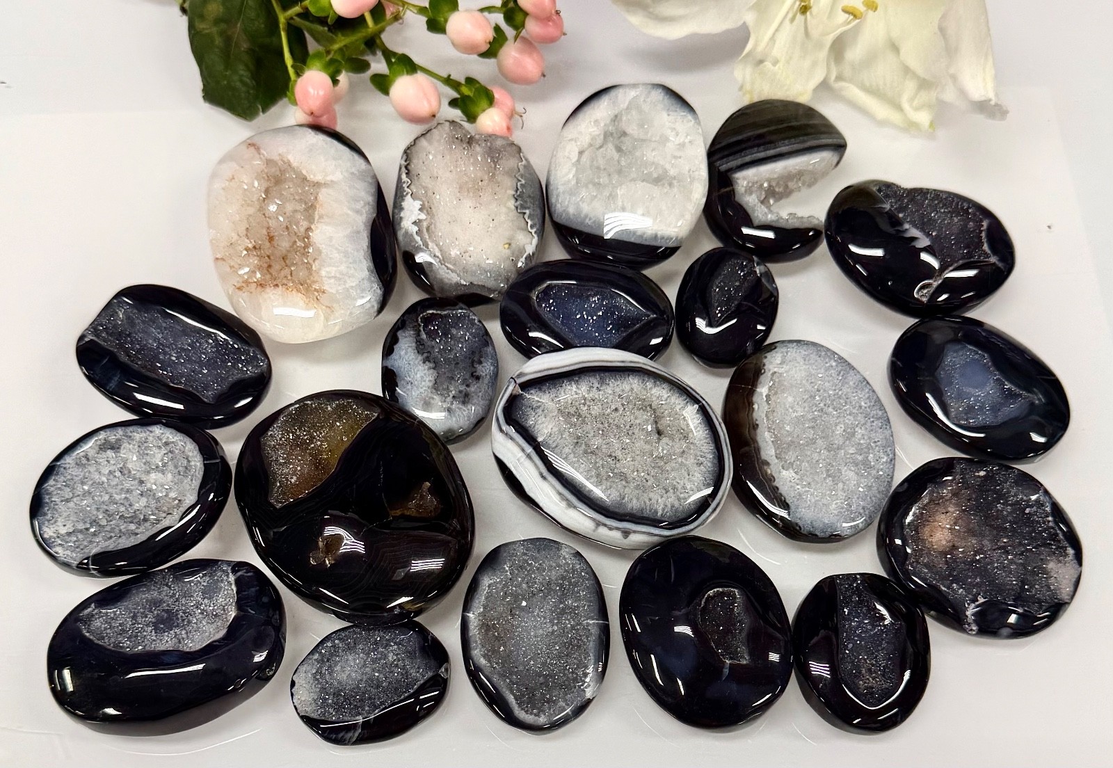 Wholesale Lot 2 Lbs Natural Druzy Onyx Palm Stone Crystal Healing Energy.