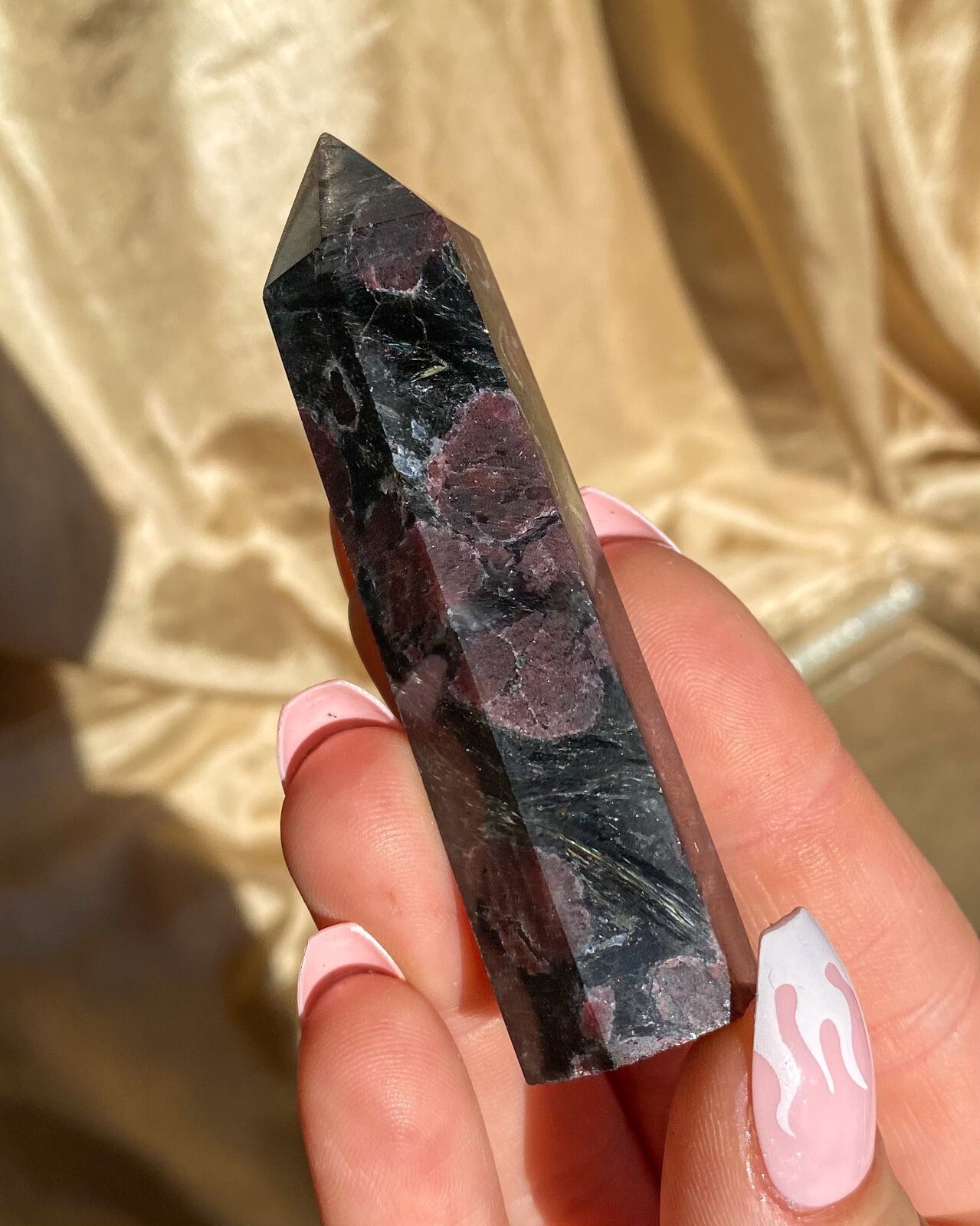Natural Garnet in Arfvedsonite Stone Tower Single Point Crystal Wand Desk Decor