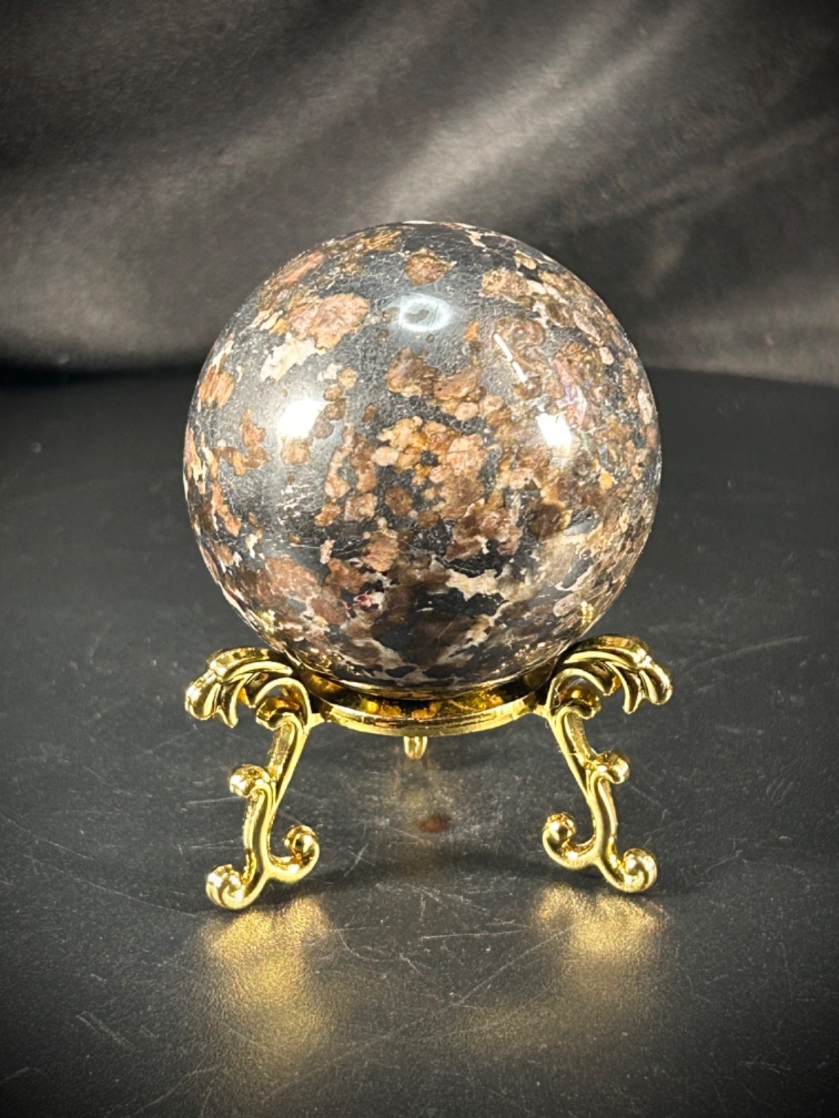 2″ Willemite Sphere With Metal Stand – Amazing UV Reaction 10.5oz (298 grams)