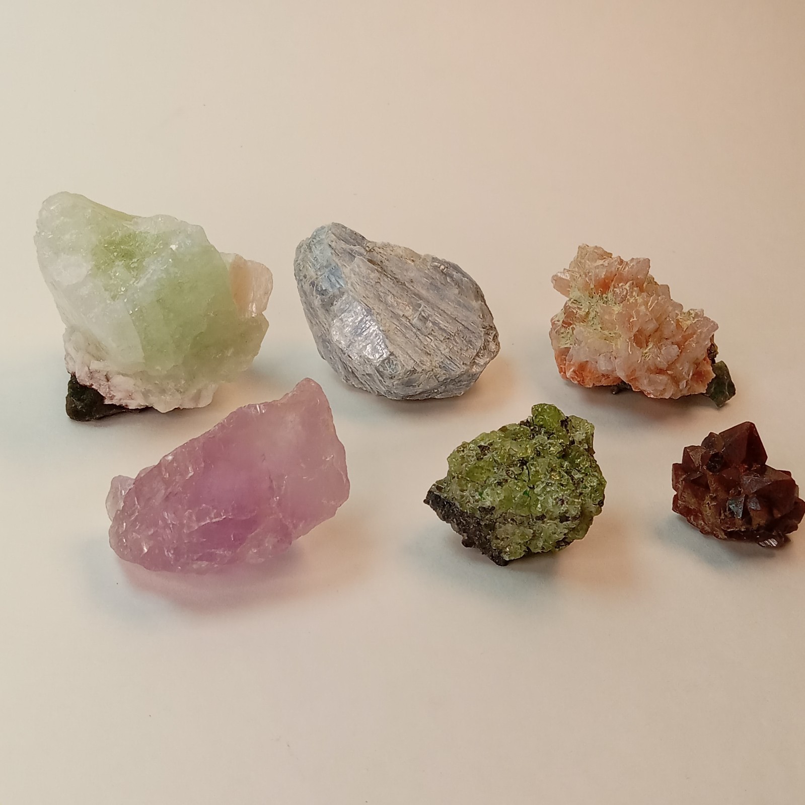Mixed Mineral Specimen Lot 6pc Blue Kyanite Fluorite Apophyllite Stilbite I13