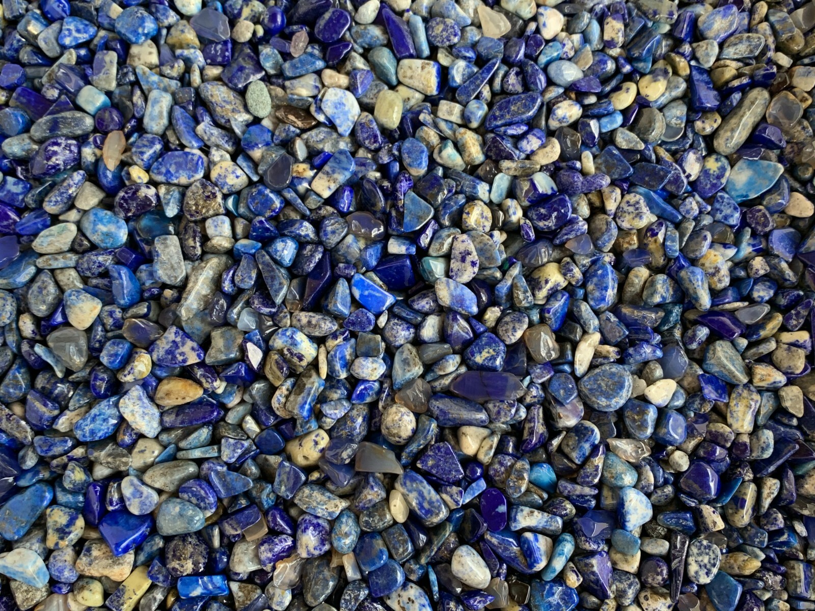 Grade A++ Lapis Semi Tumbled Gemstone Mini Chips 6 – 18 mm, Wholesale Bulk Lot