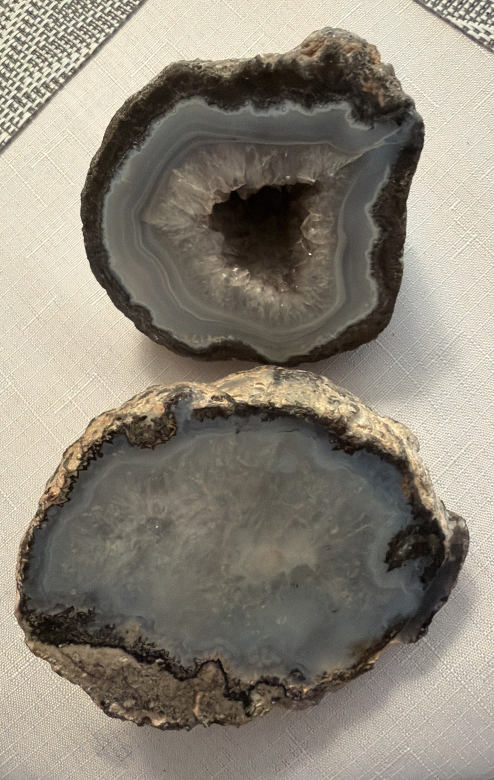 (2) 4” 814g Agate Geode Christal Cut and Polished Round Gray/Blue
