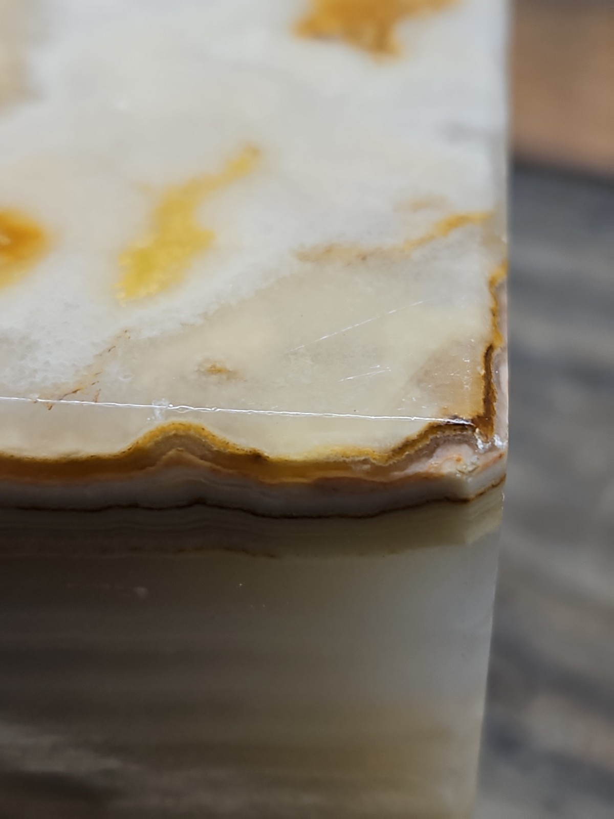 Polished Onyx Cube 3.5×3.5×3.5 Brown/White Faint Green Banded