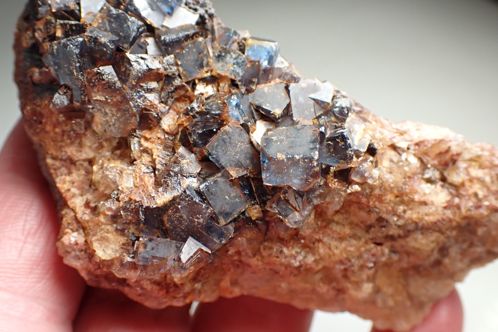 FLUORITE * BLUE CRYSTALS ON QUARTZ * RARE LOCALITY ! Cerny Potok, CZECH REPUBLIC