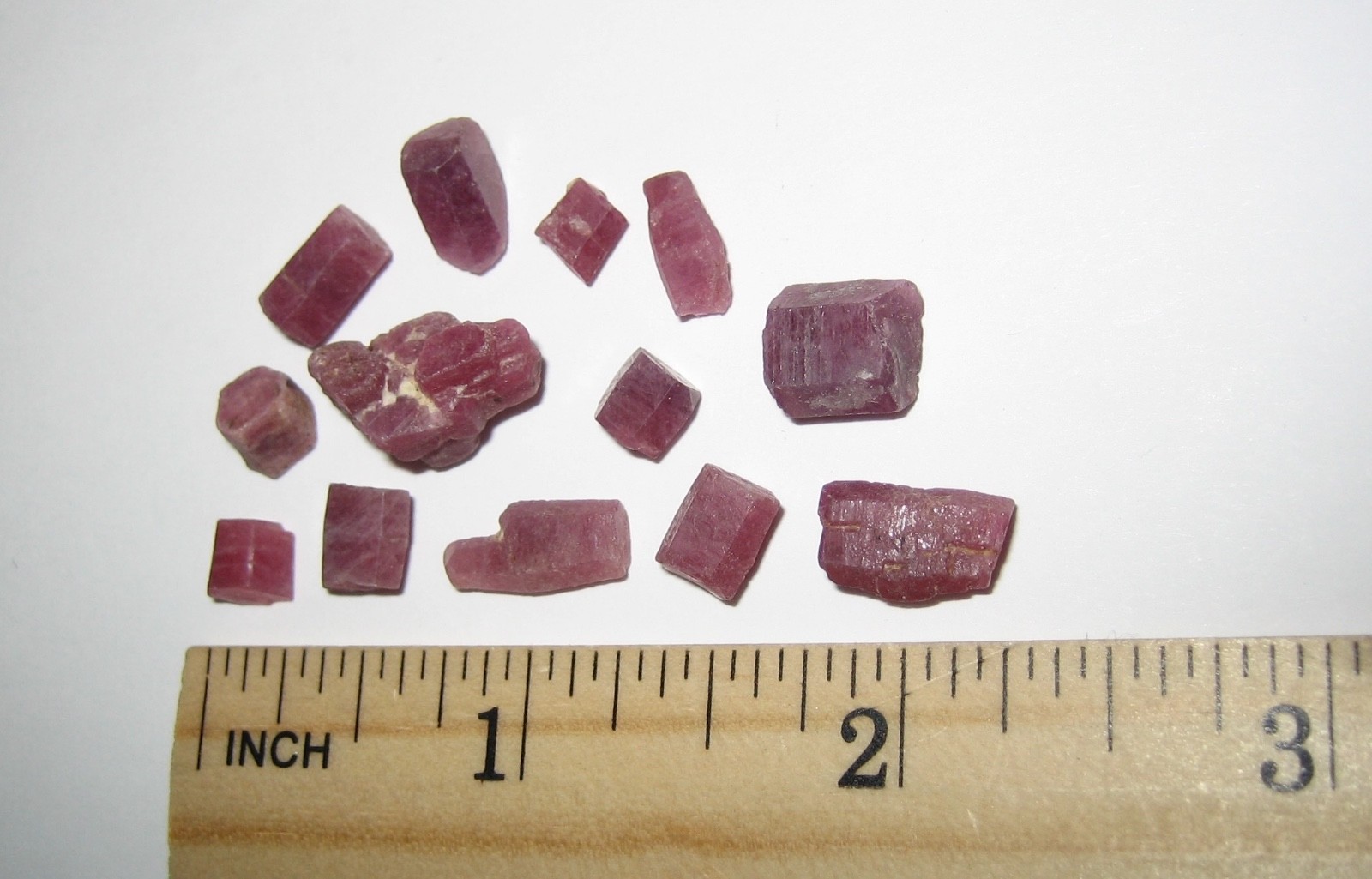 13 A+ QUALITY TINY 0.2-0.5″ ROUGH NATURAL RUBY CRYSTALS FROM MADAGASCAR 10.2g *2