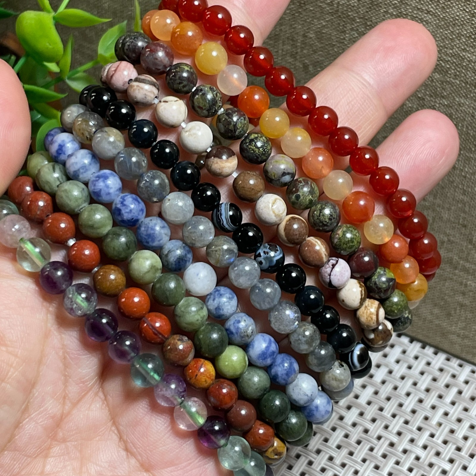 Wholesale 10Pcs beautiful stones ball beads 6mm 7.5” crystal Stretch Bracelet