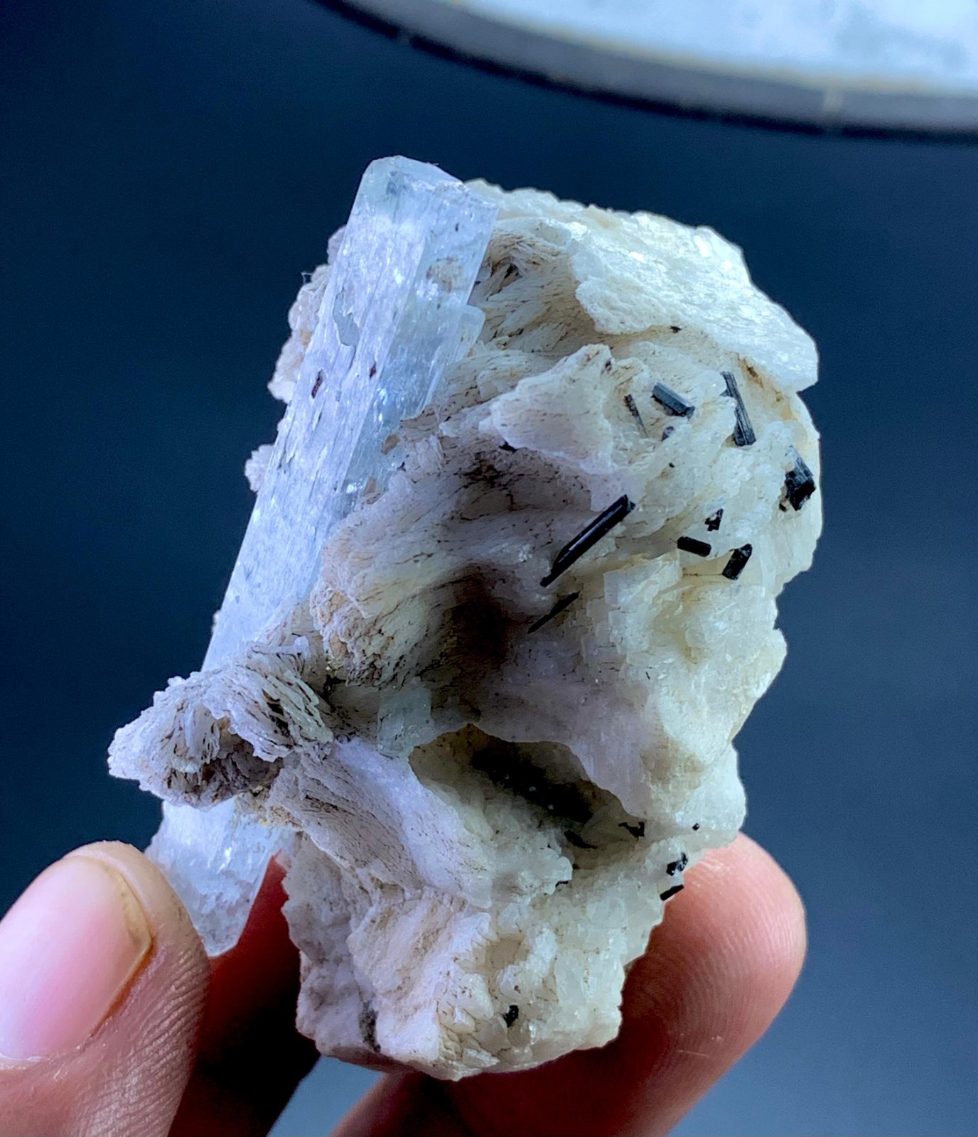 267Carat Top Quality Aquamarine Crystal Specimen From Skardu Pakistan.Rare Color