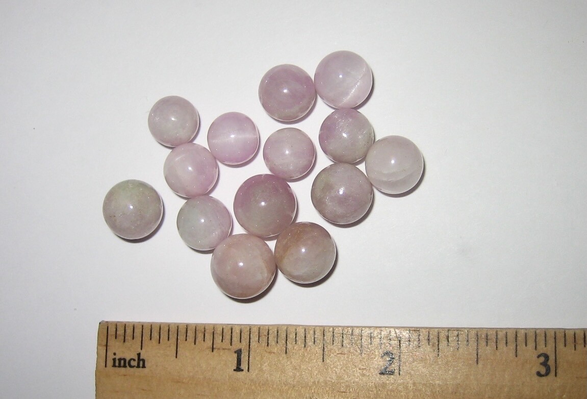 14 POLISHED TINY 0.2″- 0.3″ KUNZITE CRYSTAL STONE MINERAL SPHERES ~ 21.4grams *2