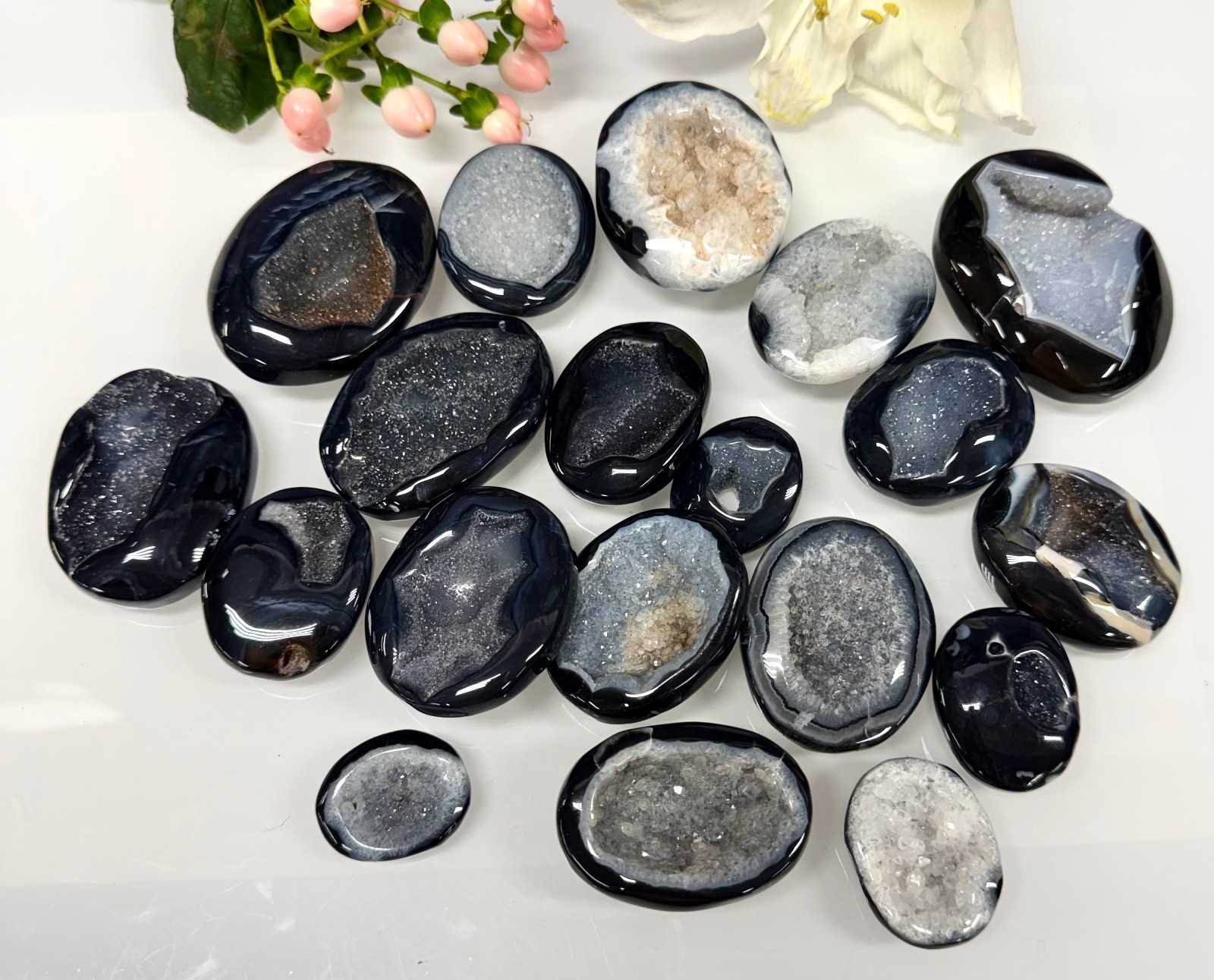 Wholesale Lot 2 Lbs Natural Druzy Onyx Palm Stone Crystal Healing Energy.