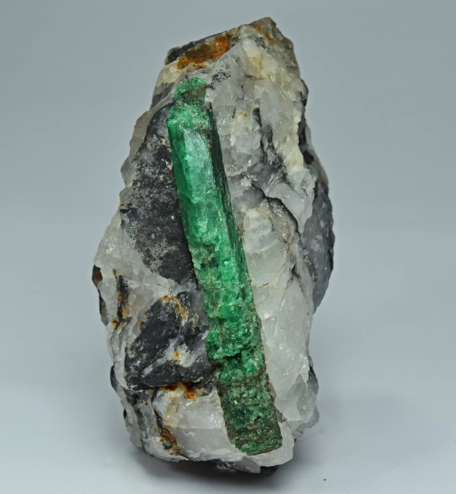 Natural 38mm Long Emerald Crystal On Quartz Matrix 67 Gram