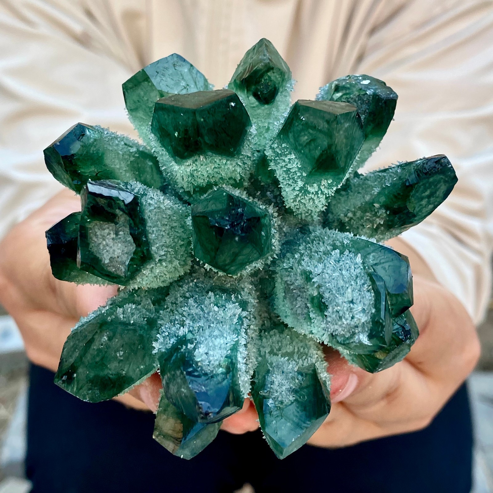396G New Find Green Phantom Cluster Mineral Specimen Healing