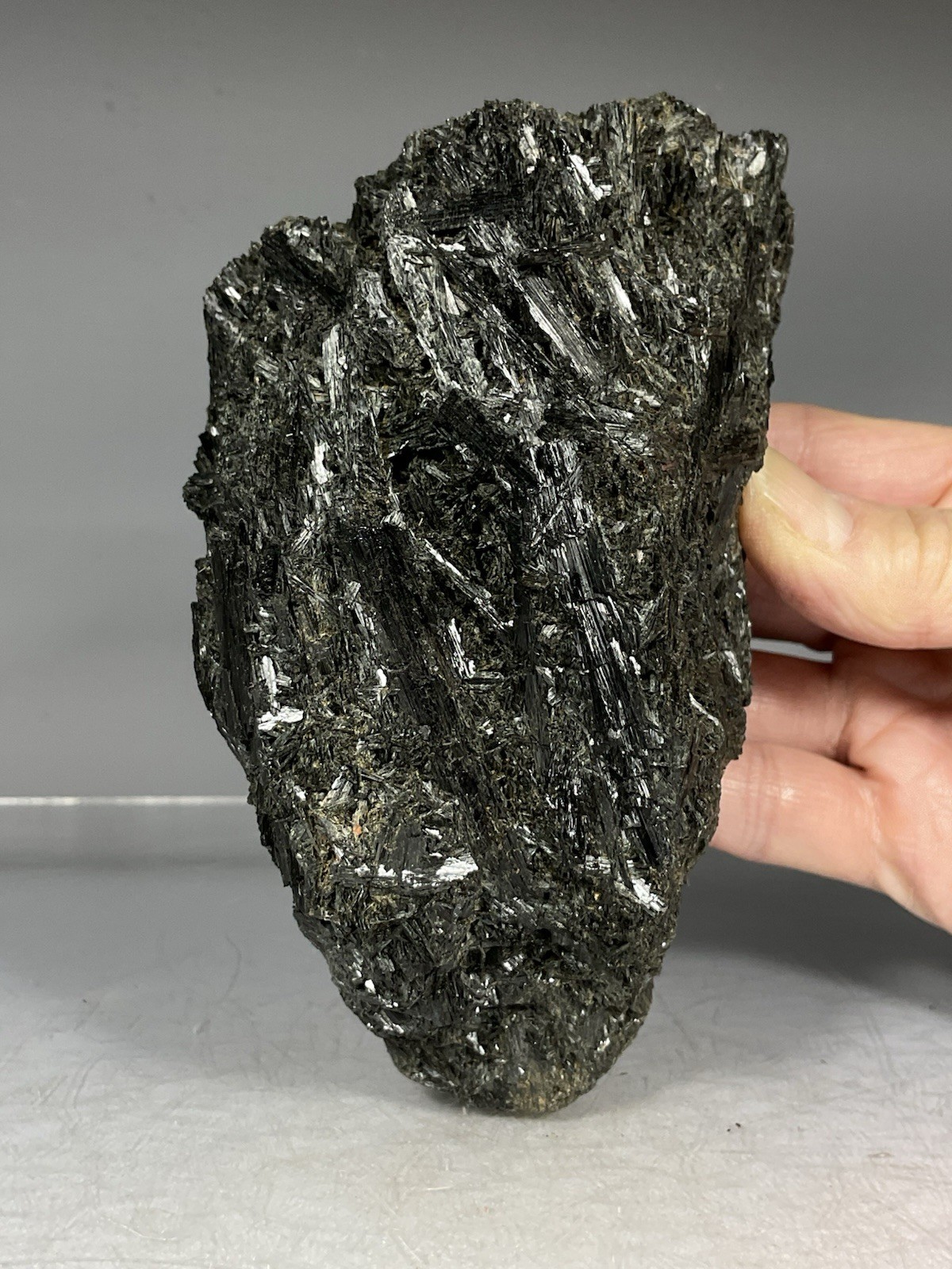SS Rocks – Arfvedsonite (Imilchil, Morocco) 1.66lbs