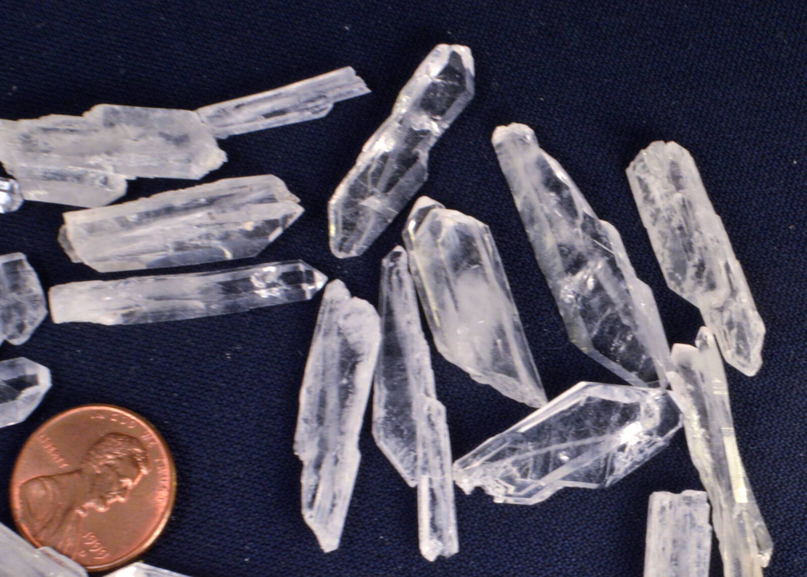#11,007 Faden Quartz – Pakistan [ONE PIECE ONLY]
