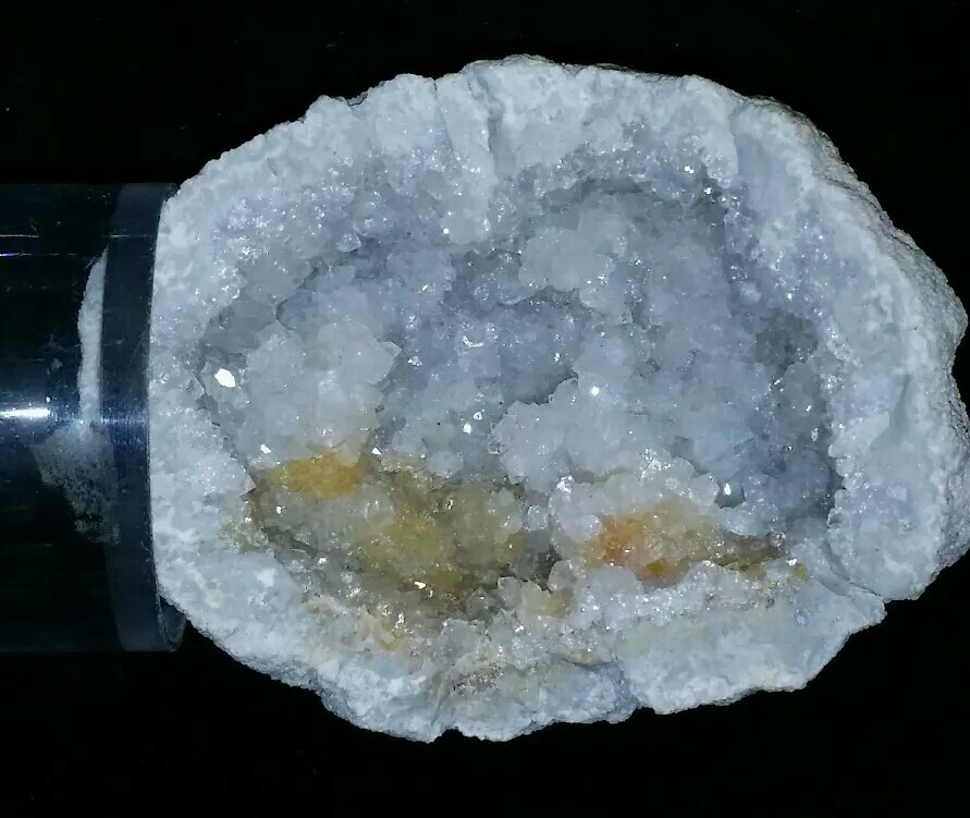 2 3/8″ Sparkling Quartz Crystals Keokuk Geode With Citrine Highlights #629