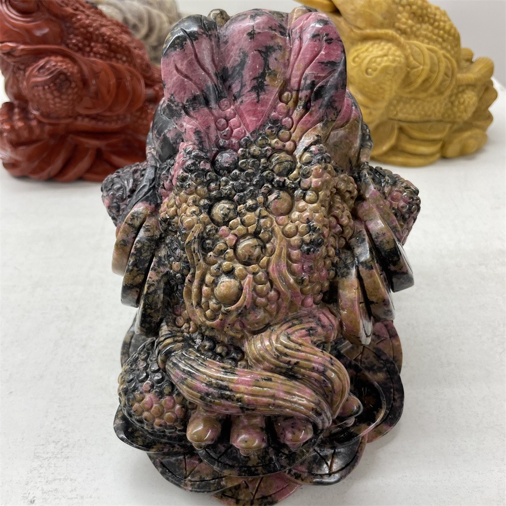 10.6LB 6.5″A+Natural Rhodonite Money Toad Crystal Hand Carved Statue Hand Carved