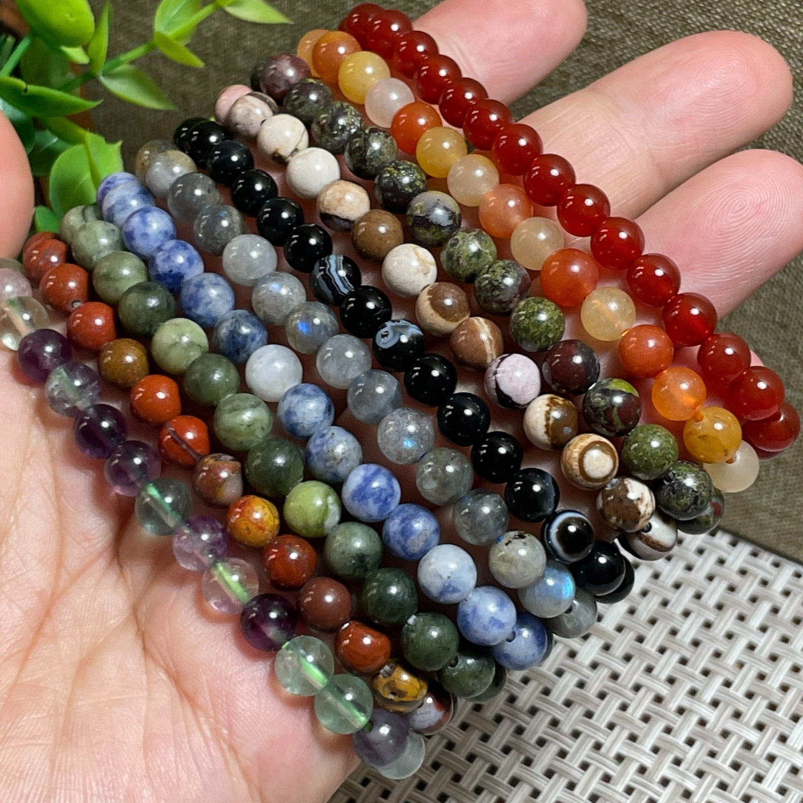 Wholesale 10Pcs beautiful stones ball beads 6mm 7.5” crystal Stretch Bracelet