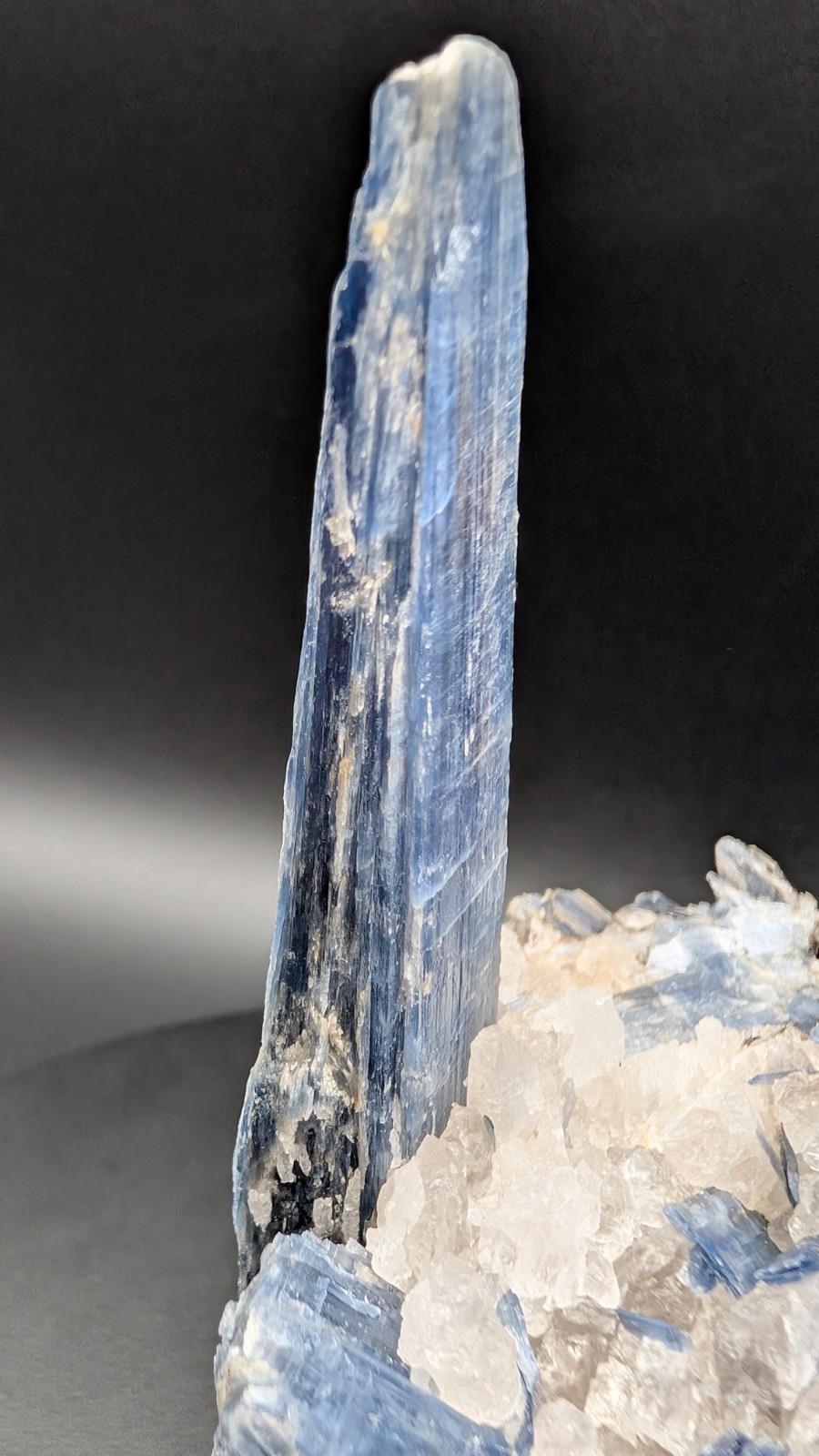 Kyanite, Quartz – Minas Gerais, Brazil