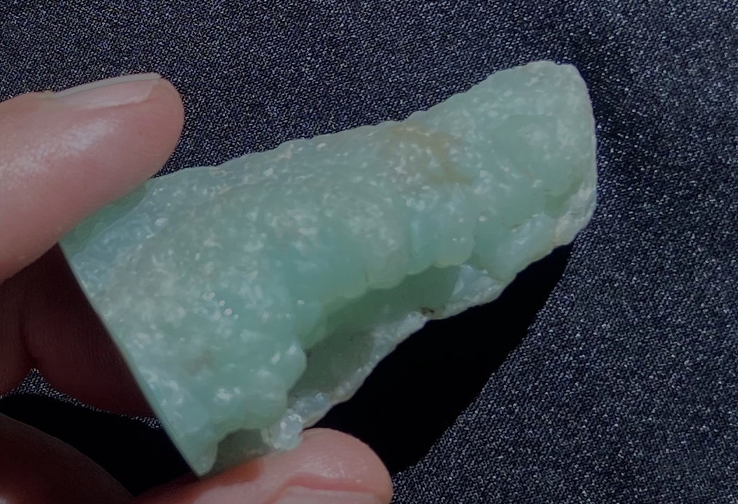 Smithsonite Fine Botryoidal Free Standing Alluring Specimen 36.4 Gram New Mexico