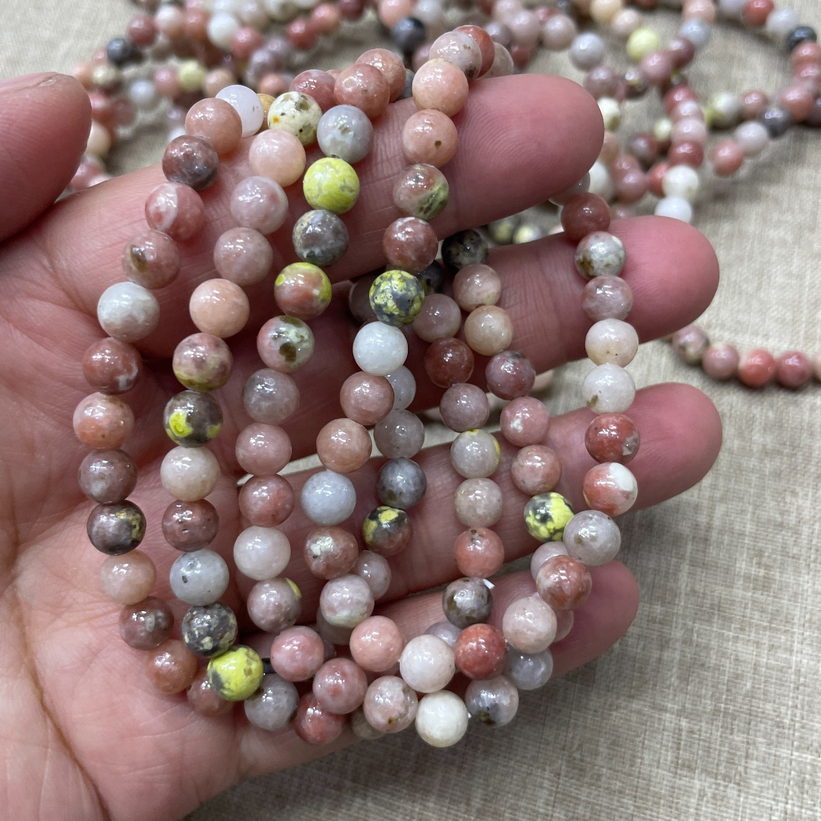 Wholesale 1 Pcs beautiful Stone ball beads 6mm 7.5” crystal Stretch Bracelet