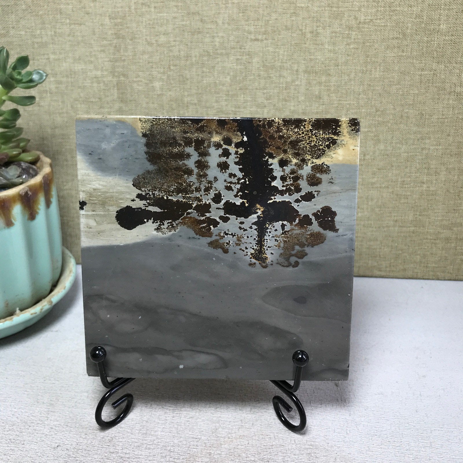 Natural Chinese painting stone crystal ornaments for home decoration 238g A5279
