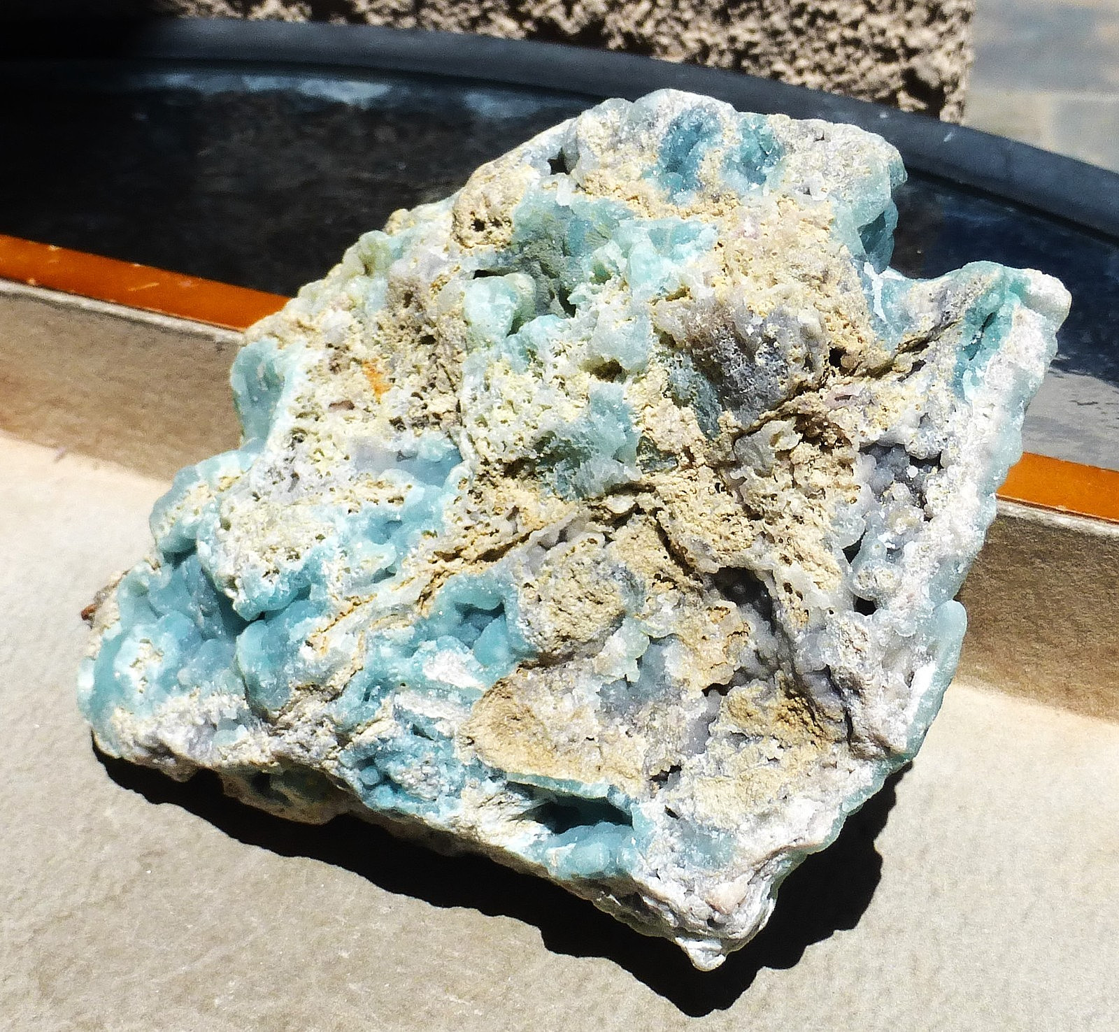 LARGE green Smithsonite cabinet specimen from El Refugio Mine Mexico 525 grams