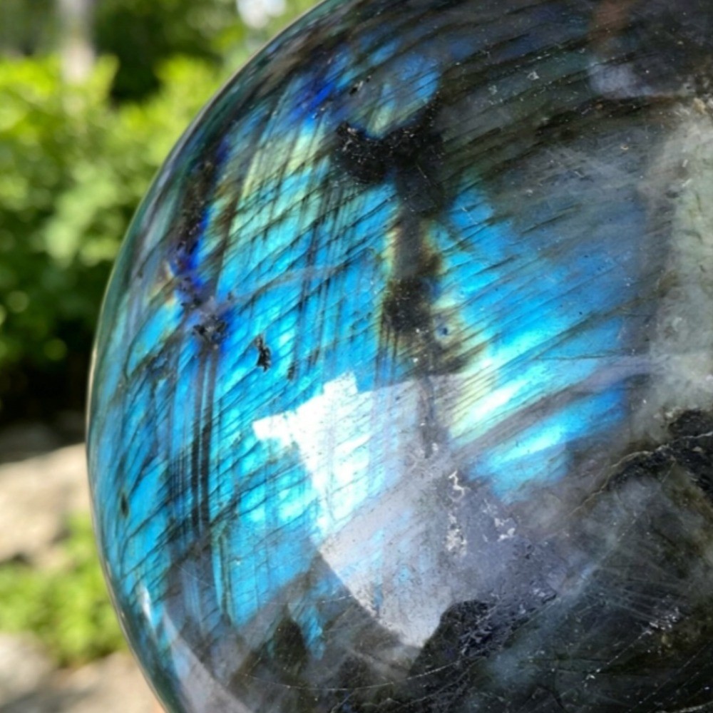 Natural Premium Labradorite Sphere Crystal Ball Reiki Healingstone Decor random