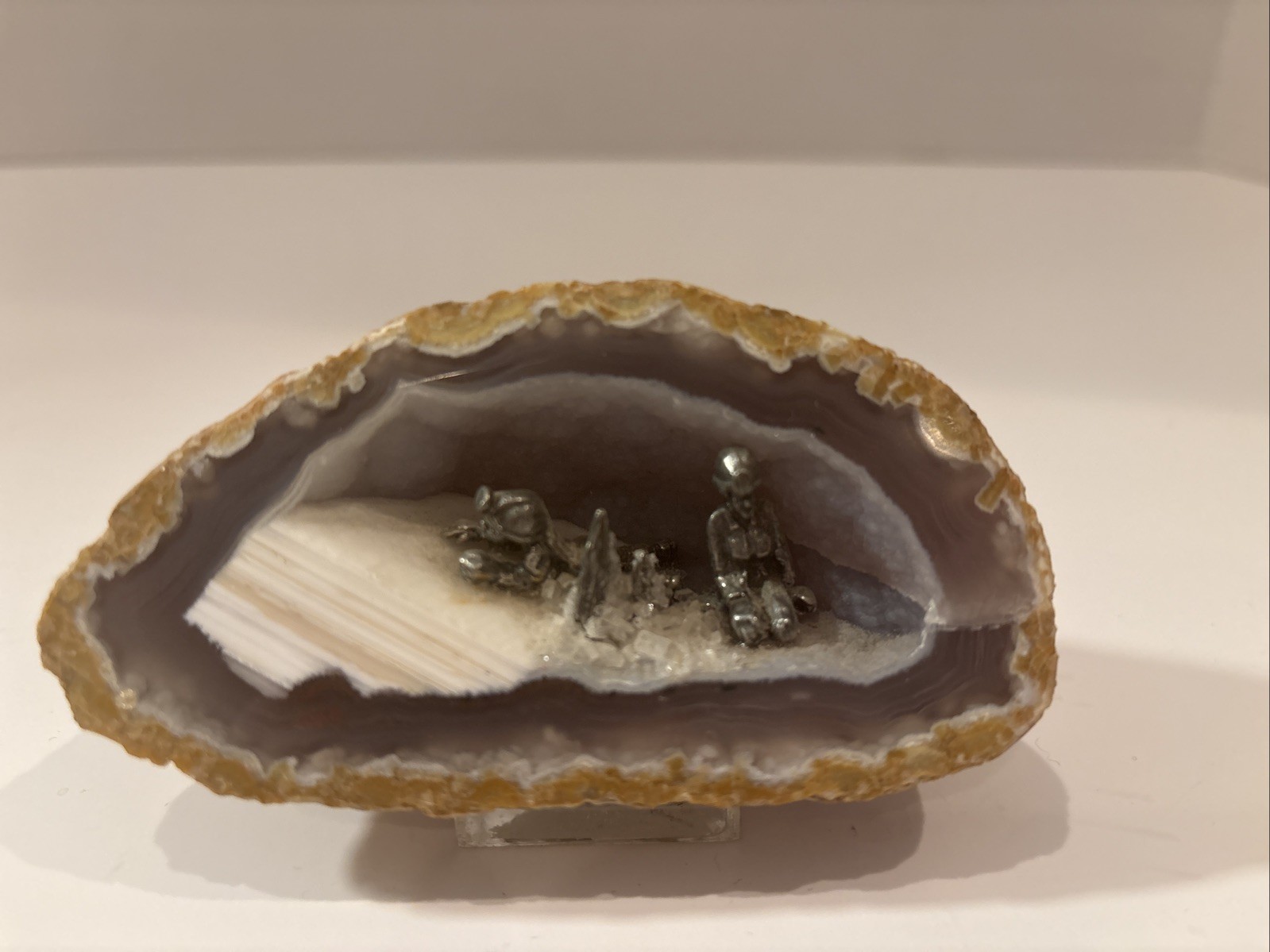 Agate Geode Rock w/ Beach Sun Display 4” Lucite Base