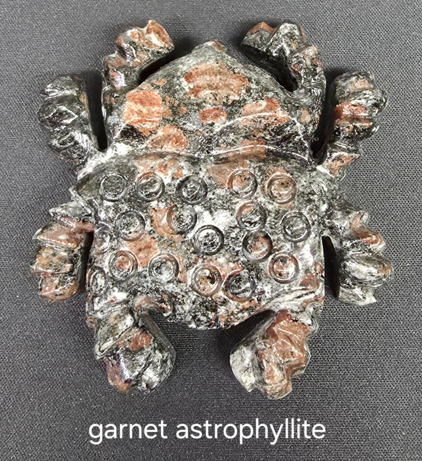 Hand Carved Spider Spyderco Style Crystal Mineral Display Calcite Onyx Garnet