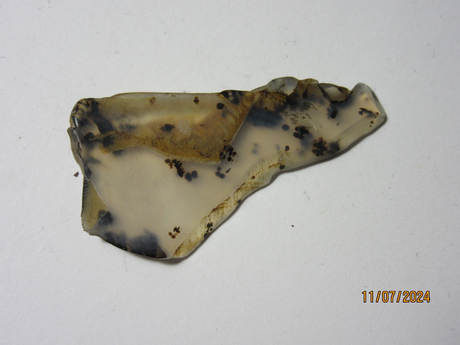 Montana Quartz Opaque Tumbled Agate Slice Collectible MQOAT-1.75