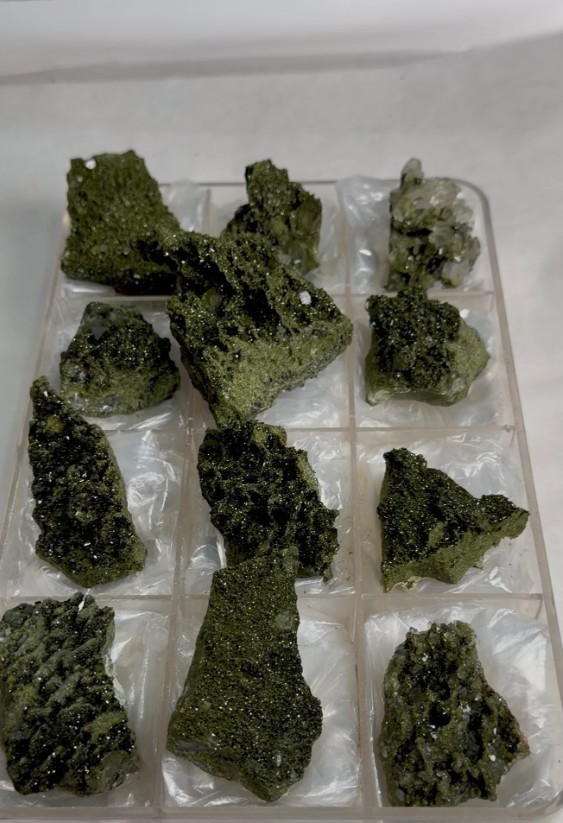Very High Grade Forest Epidote with Quartz 🌲✨ – 12 Piece Lot