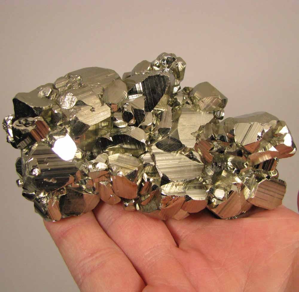 4.2″ PYRITE Crystals Cluster – Peru