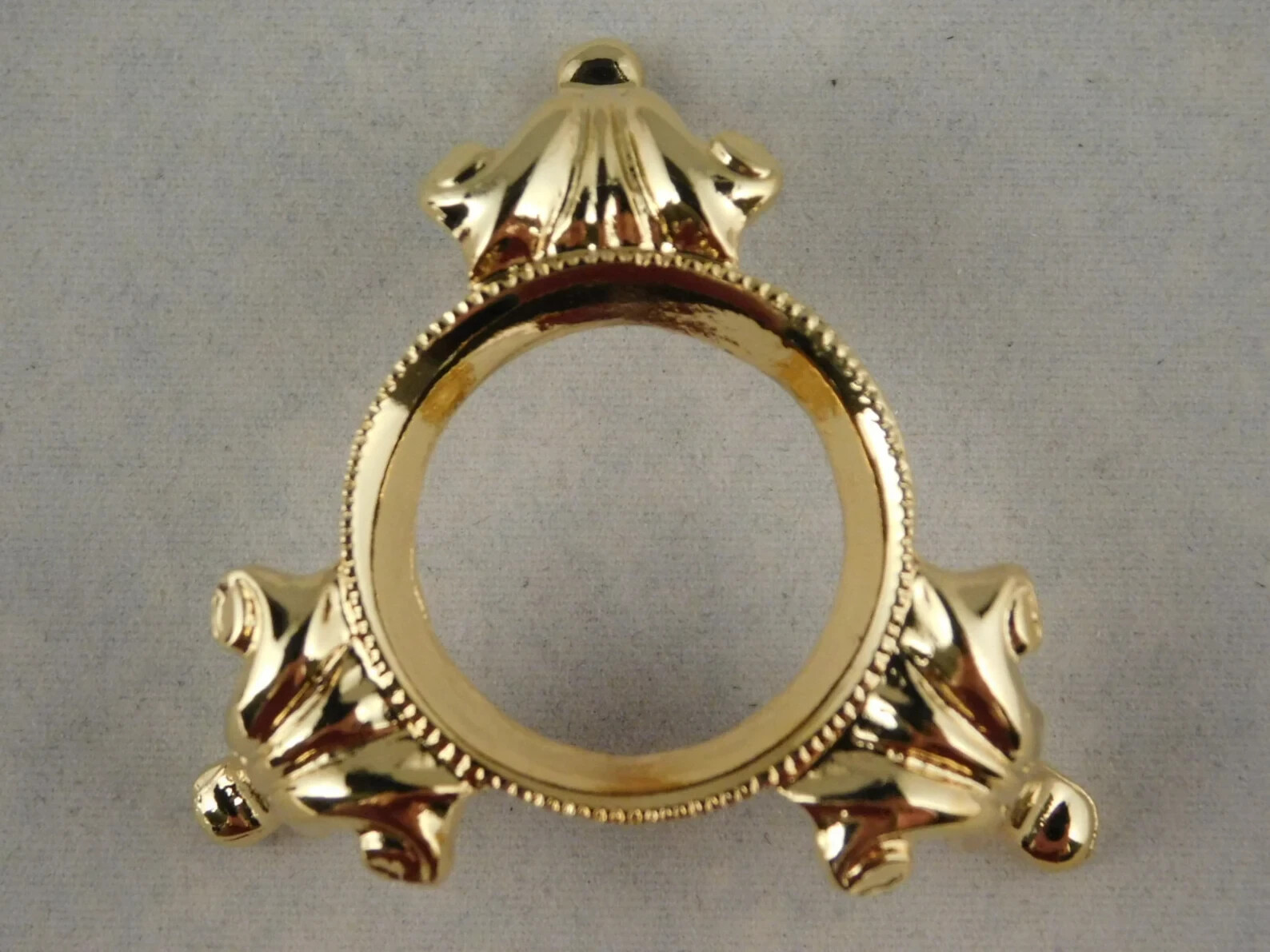 Sphere Display Stand Small Size Princess Design Gold Color