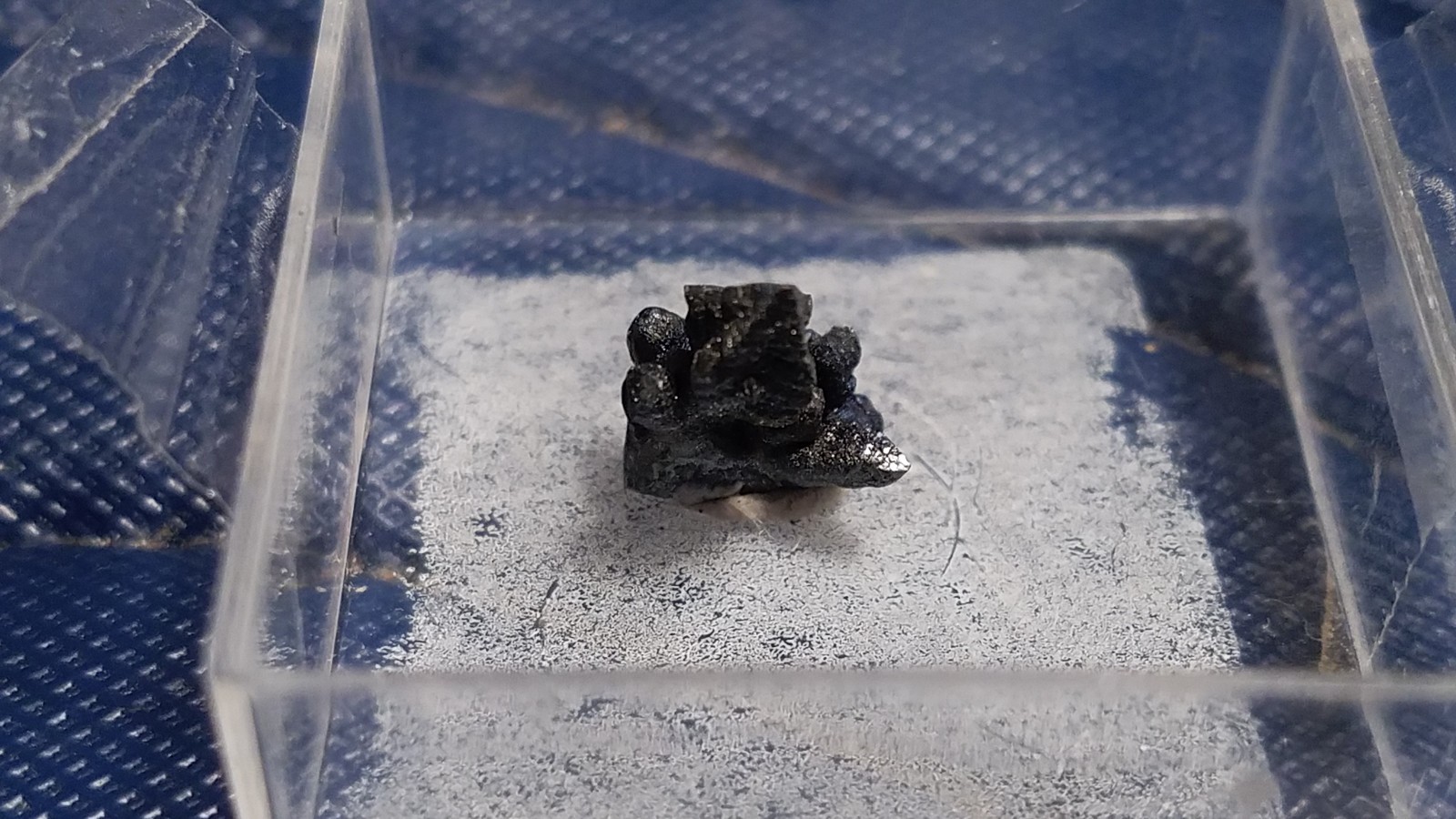 SiG: Dark Grey Sparkly Iridescent Hematite Crystals Cluster Psm After Magnetite