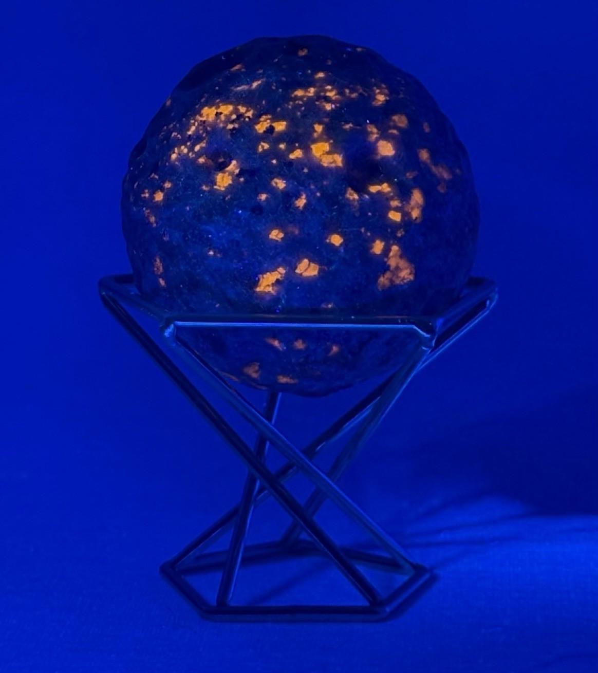 156 Yooperlite Moon Crystal Sphere UV Reactive With Holder